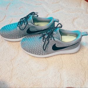 Nike Roshes